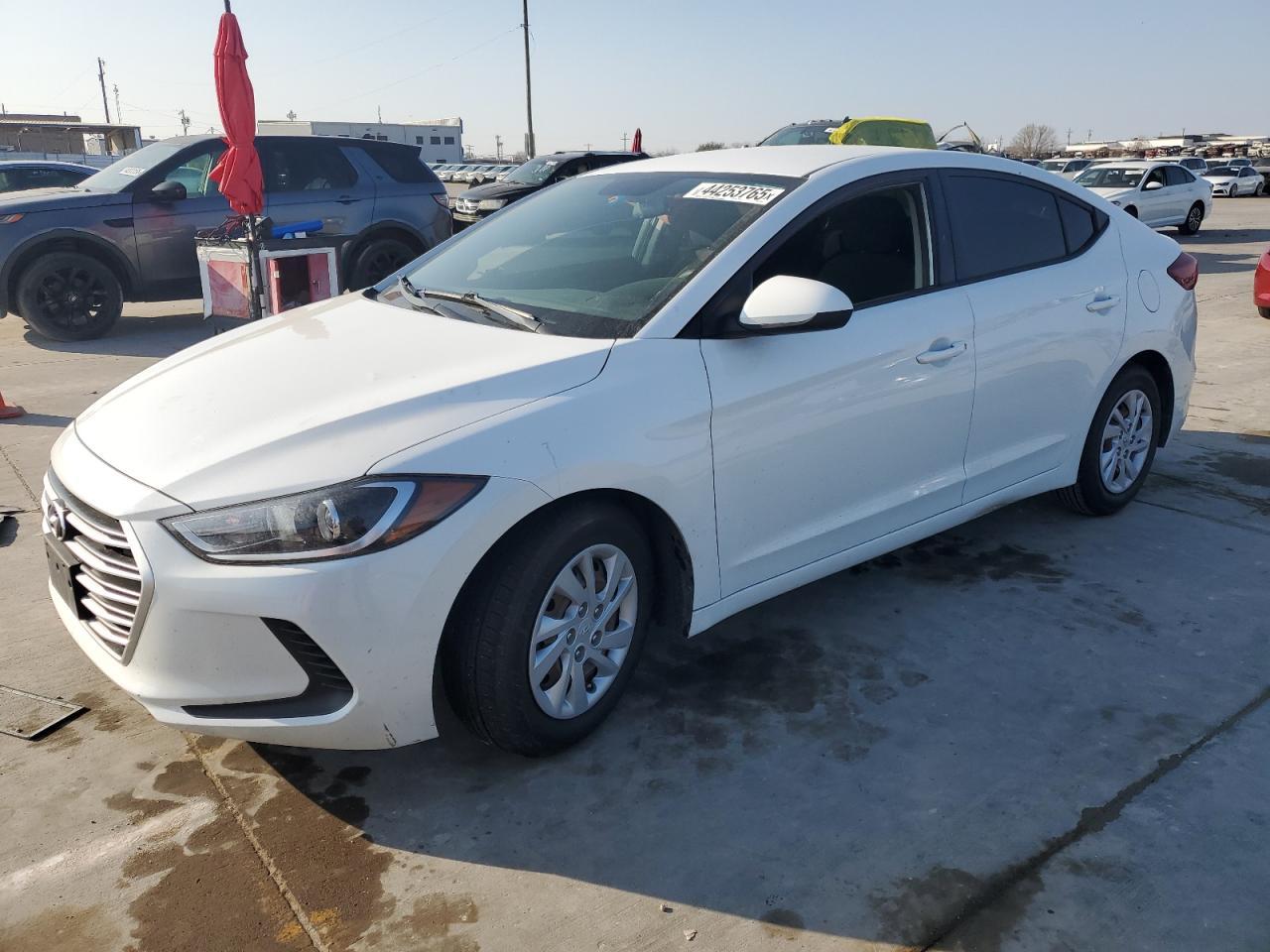 2018 HYUNDAI ELANTRA SE