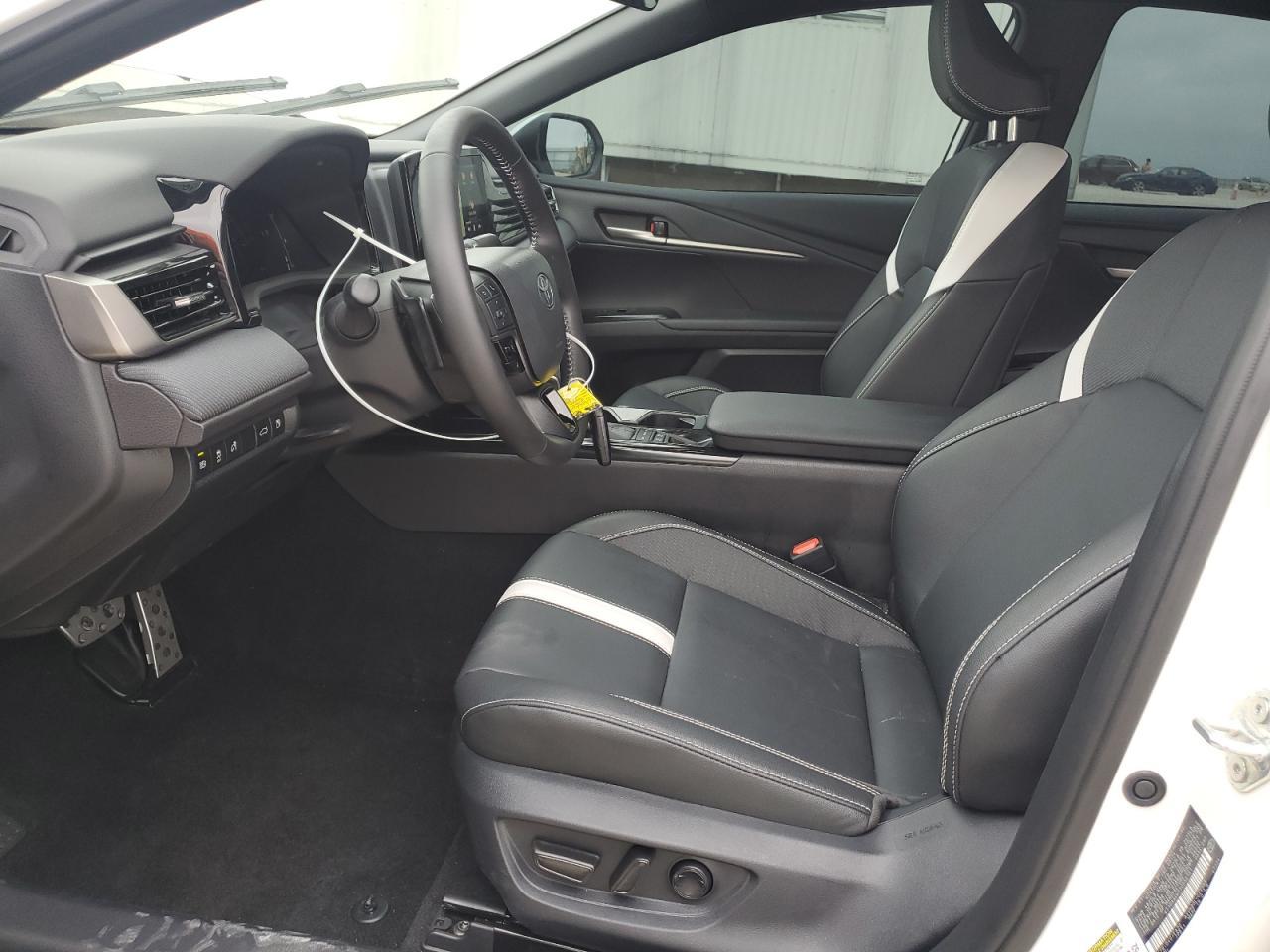 2025 TOYOTA CAMRY XSE - Image 7