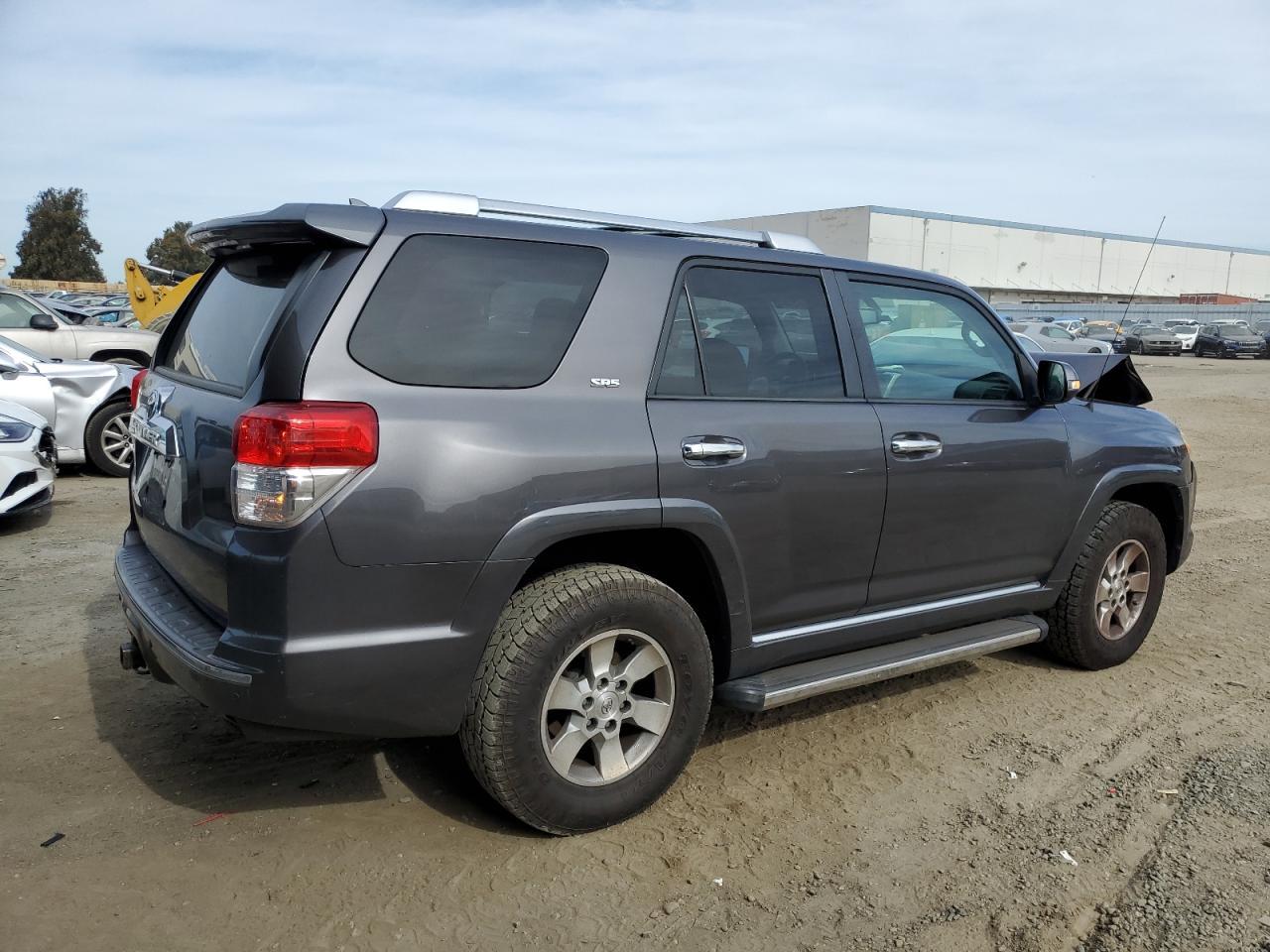 2011 TOYOTA 4RUNNER SR - Image 3