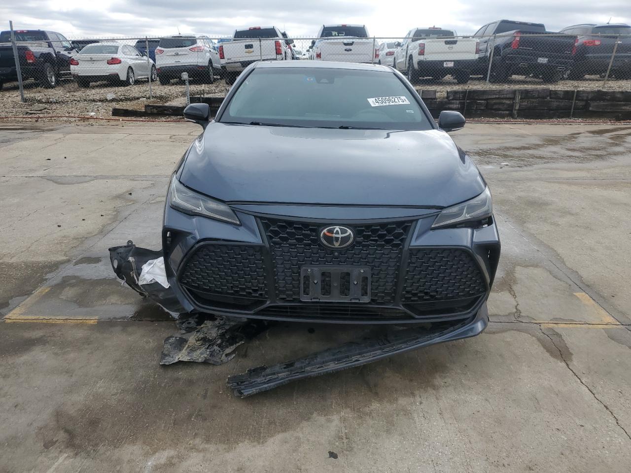 2019 TOYOTA AVALON XLE - Фото 5