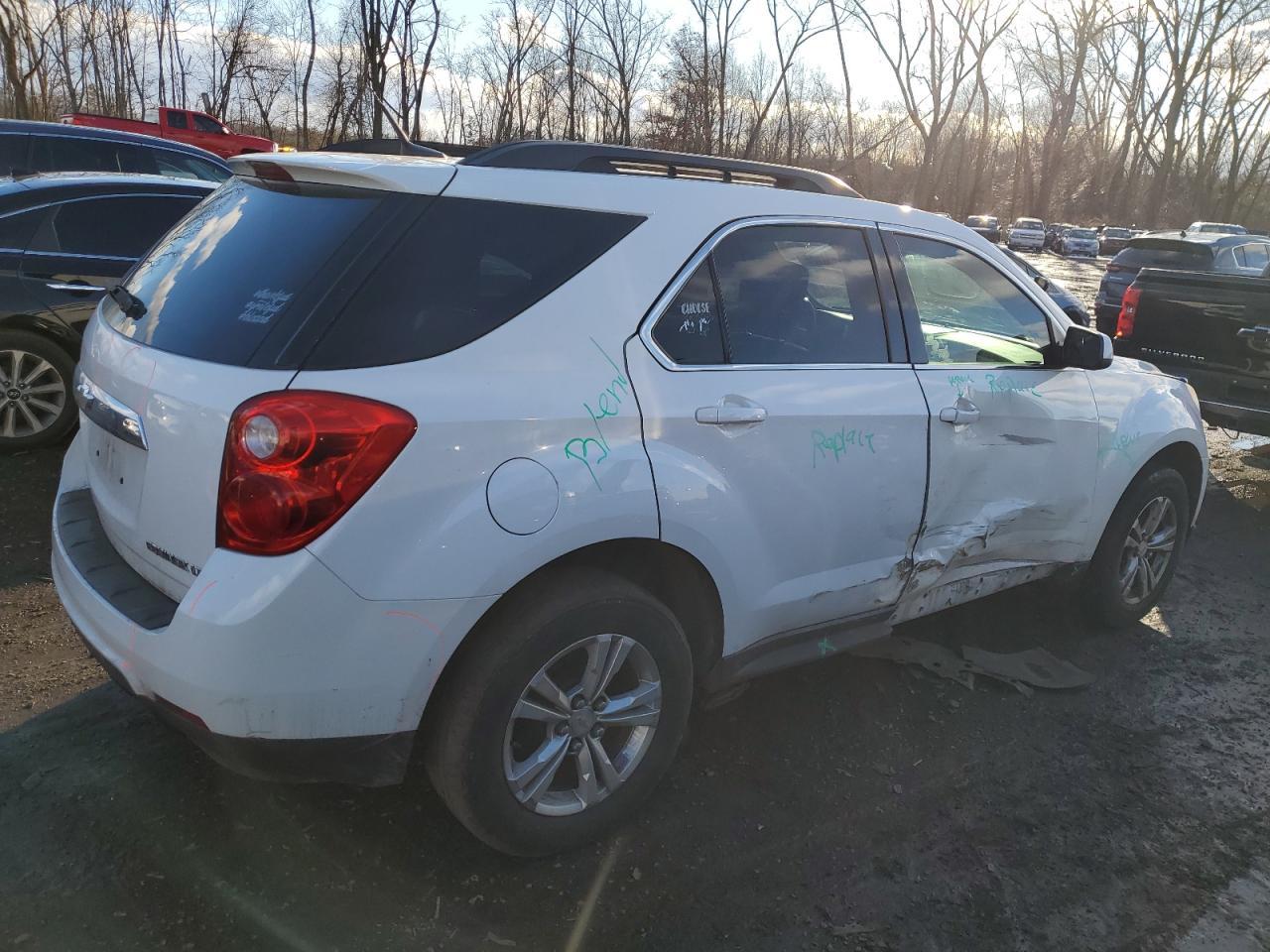 2011 CHEVROLET EQUINOX LT - Фото 3