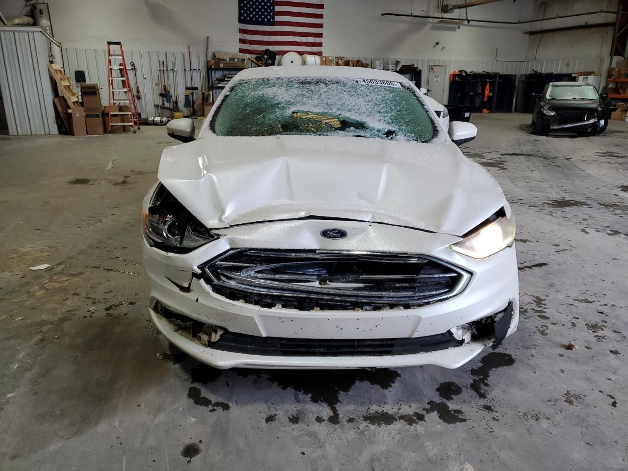 2017 FORD FUSION SE - Image 5