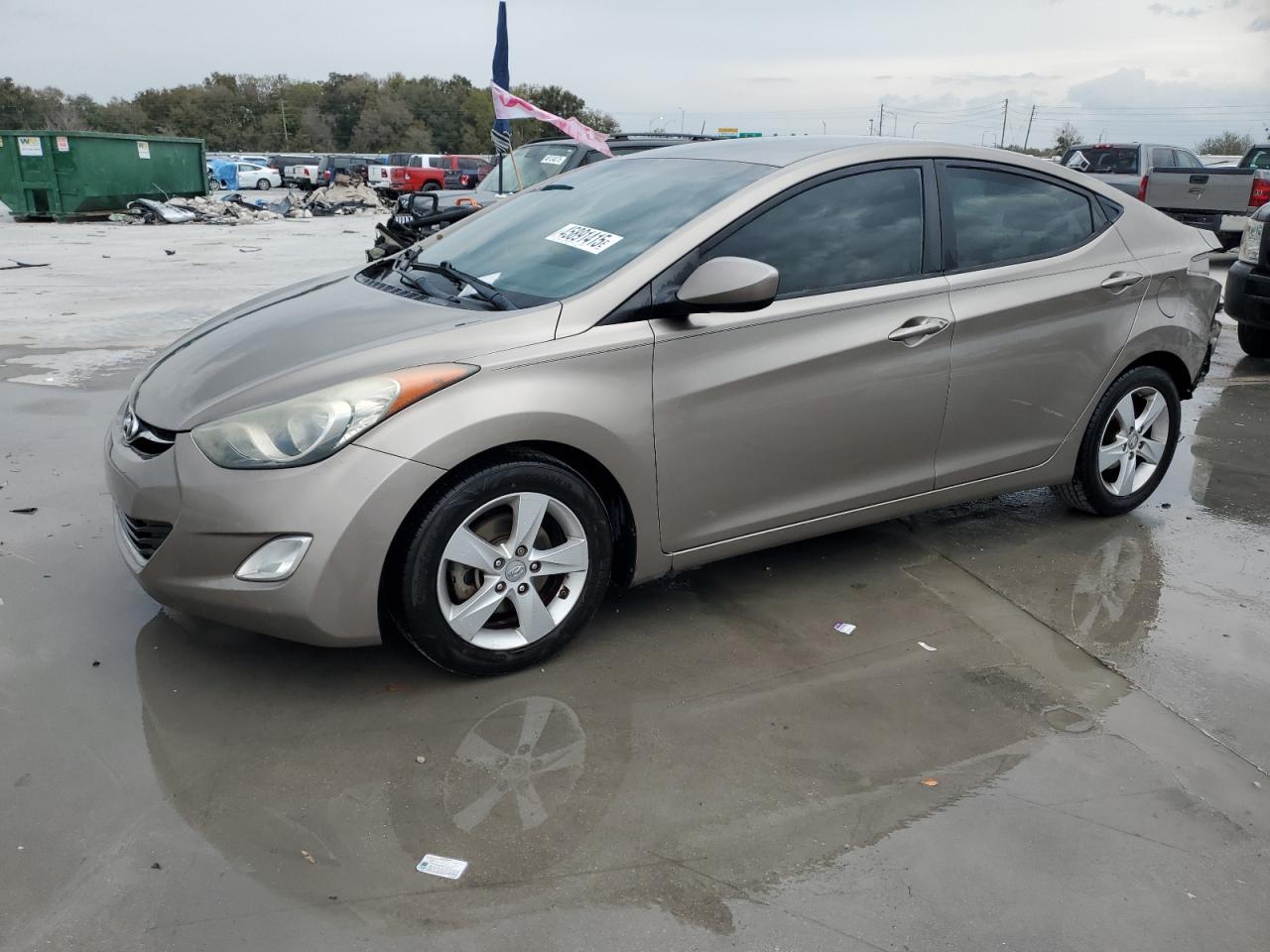 2013 HYUNDAI ELANTRA GL