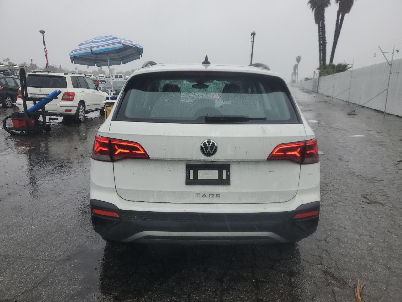 2023 VOLKSWAGEN TAOS S - Image 6