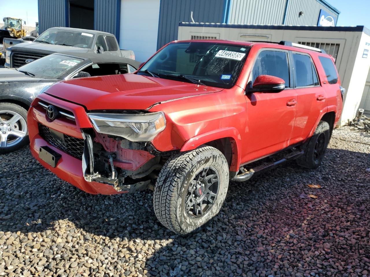 2022 TOYOTA 4RUNNER SR