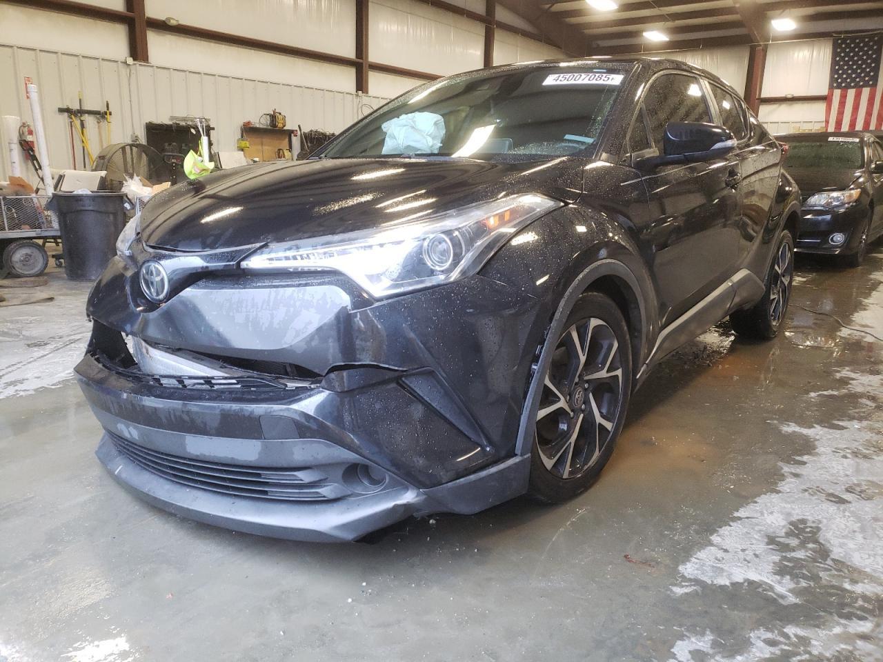 2019 TOYOTA C-HR XLE