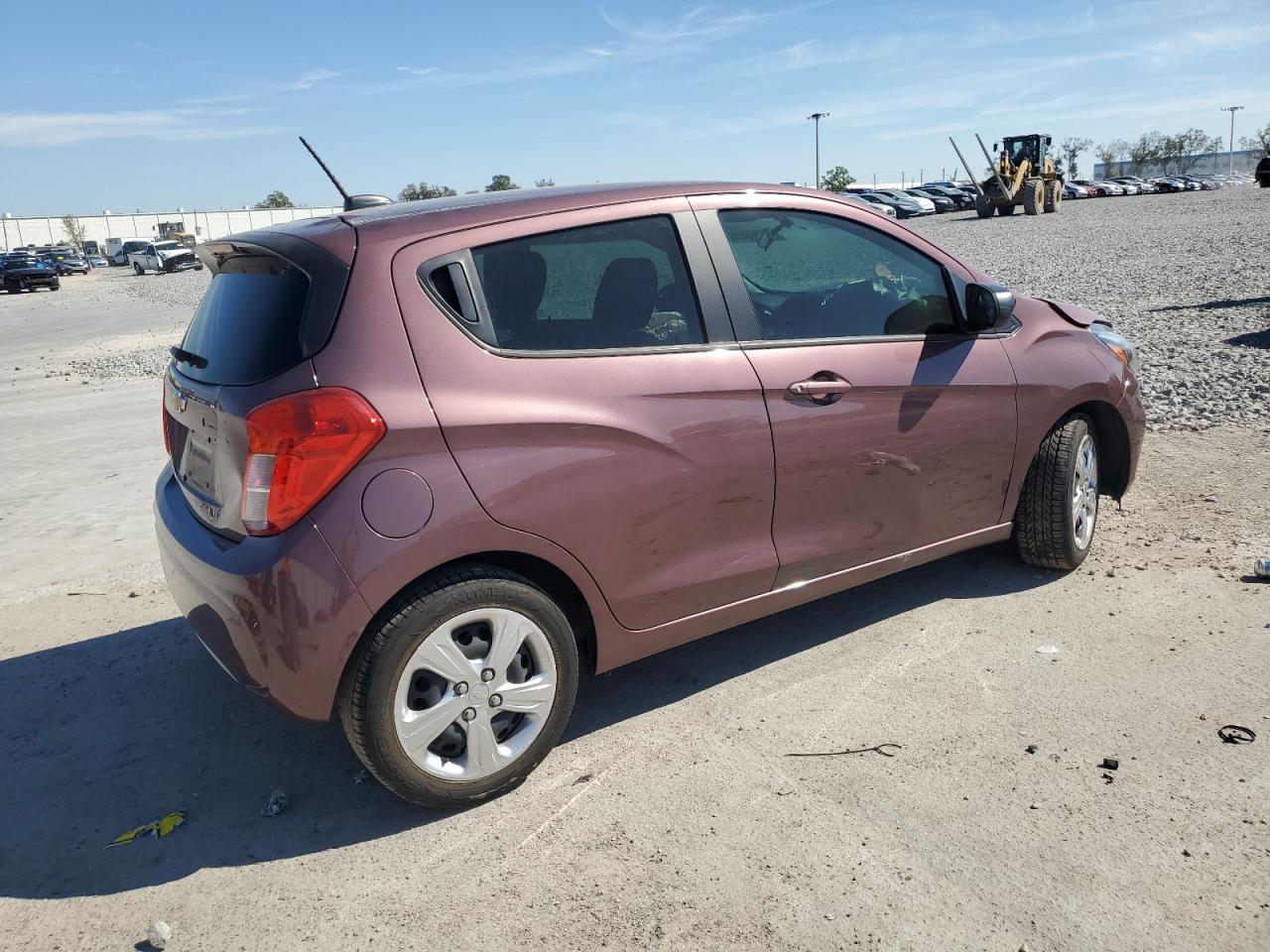 2019 CHEVROLET SPARK LS - Фото 3