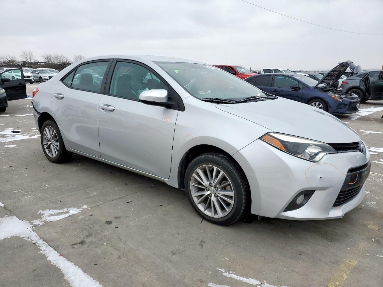 2015 TOYOTA COROLLA L - Image 4
