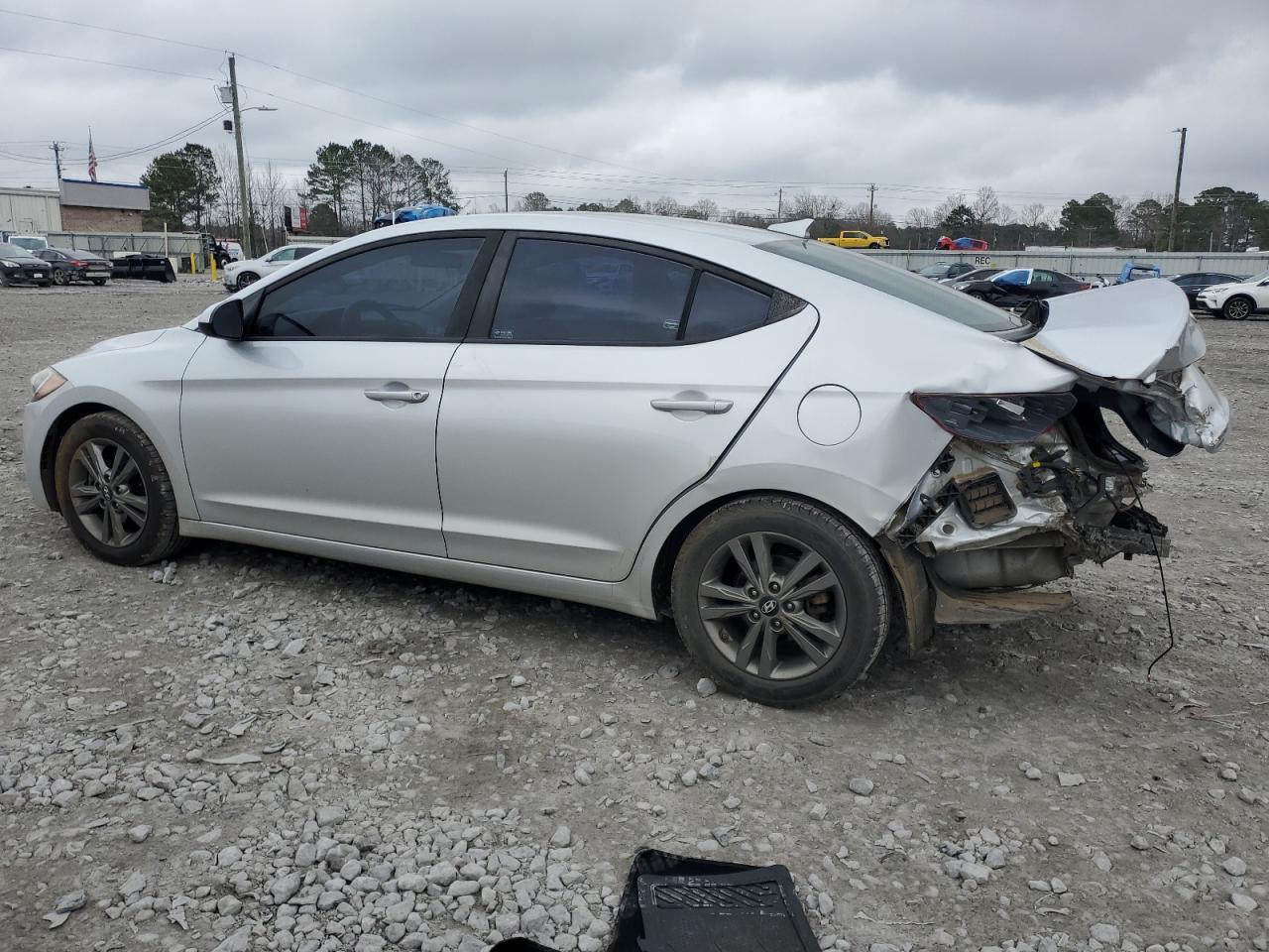 2018 HYUNDAI ELANTRA SE - Фото 2