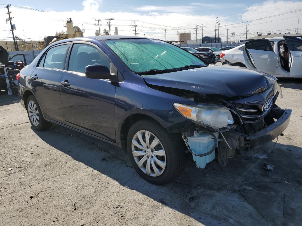 2013 TOYOTA COROLLA BA - Фото 4