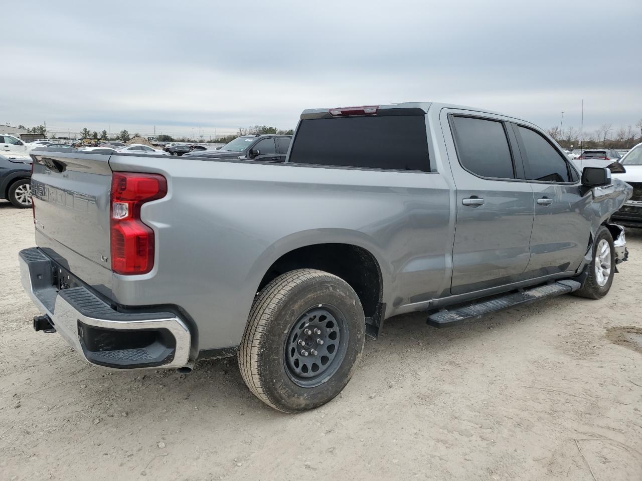 2024 CHEVROLET SILVERADO - Image 3
