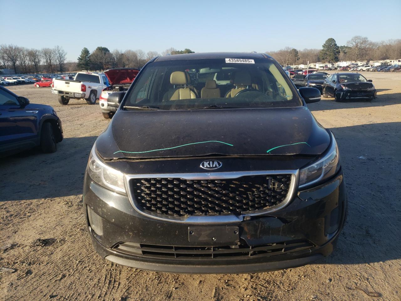 2017 KIA SEDONA LX - Image 5