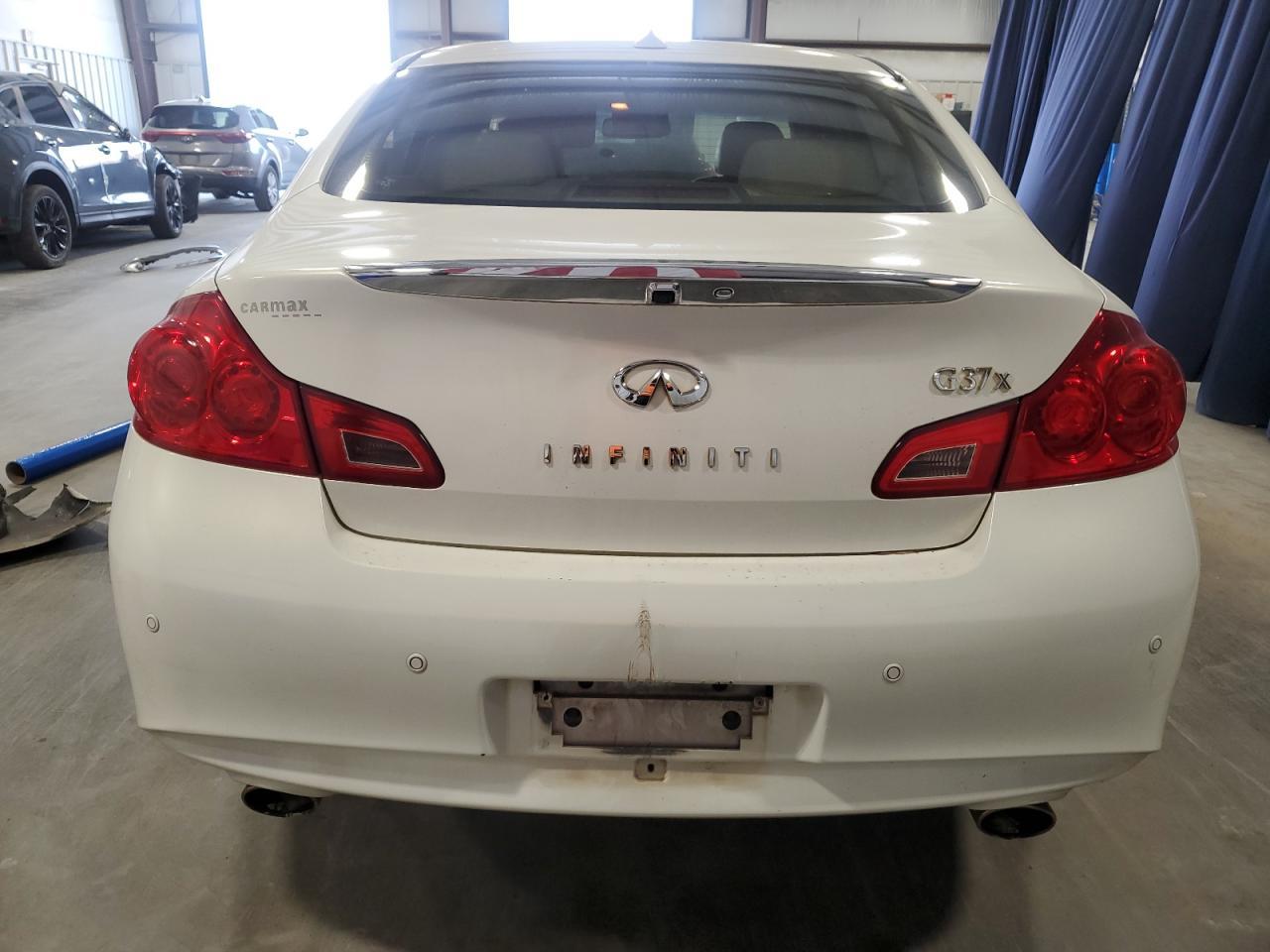 2012 INFINITI G37 - Image 6