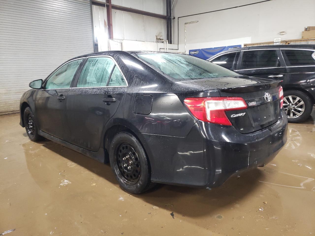2014 TOYOTA CAMRY L - Фото 2
