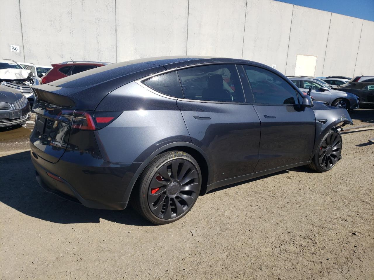 2025 TESLA MODEL Y - Image 3