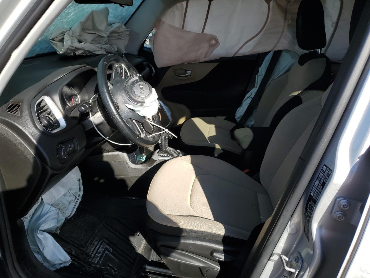 2017 JEEP RENEGADE L - Image 7