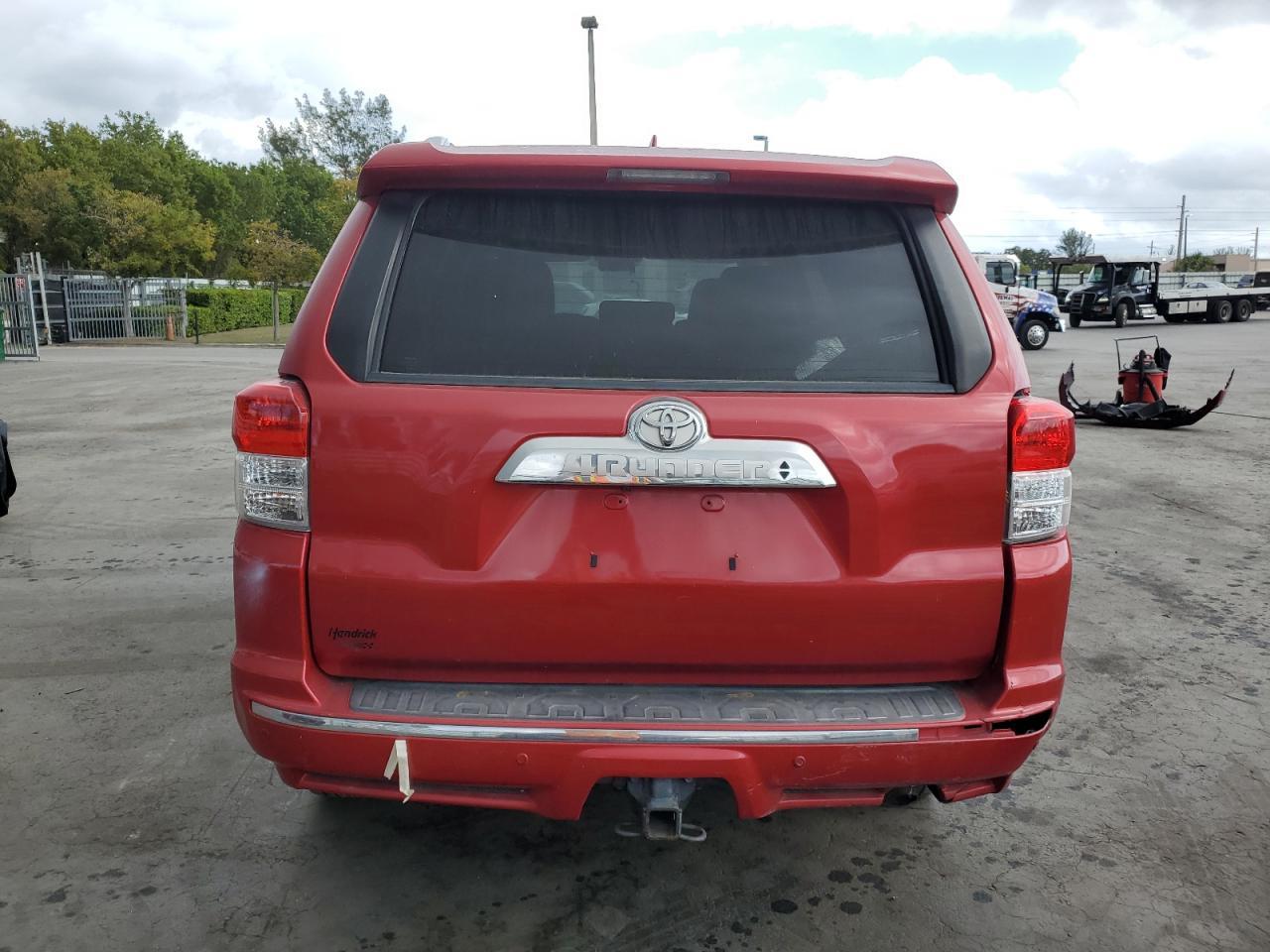2020 TOYOTA 4RUNNER SR - Image 6