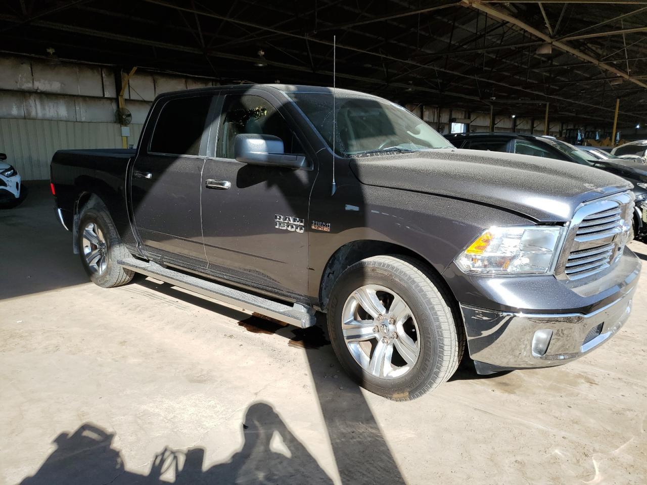 2014 RAM 1500 SLT - Image 4