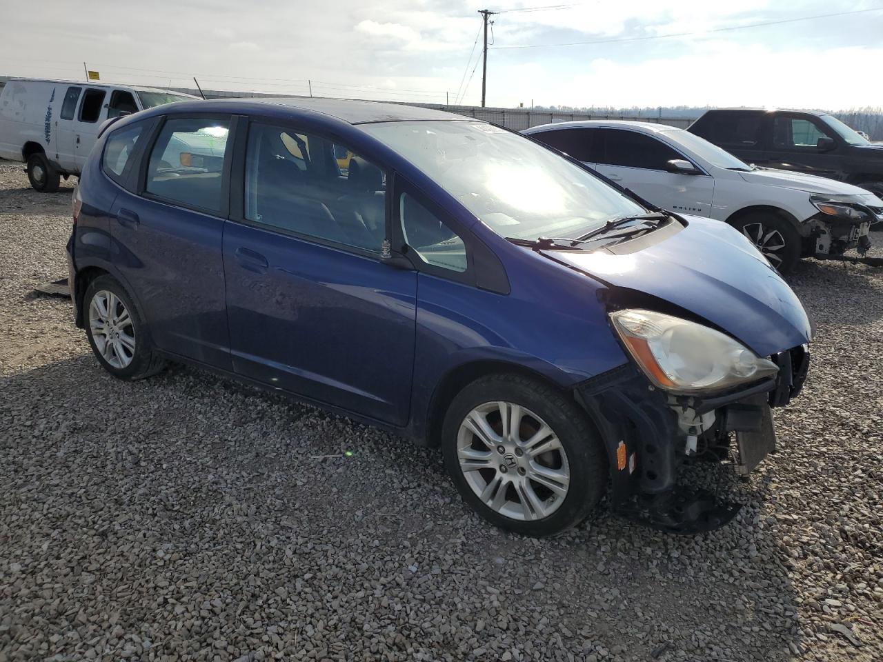 2011 HONDA FIT SPORT - Фото 4