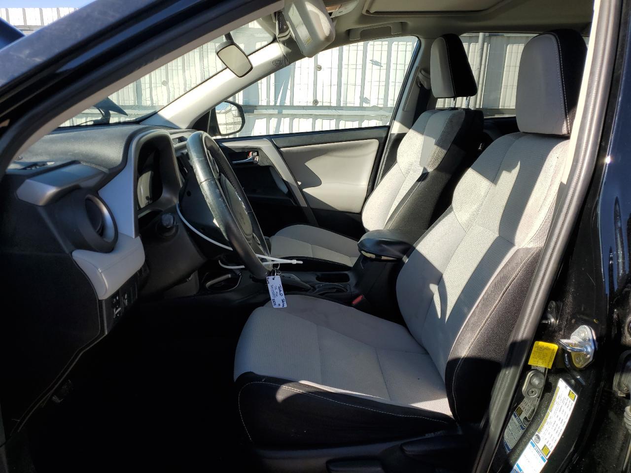 2016 TOYOTA RAV4 XLE - Image 7