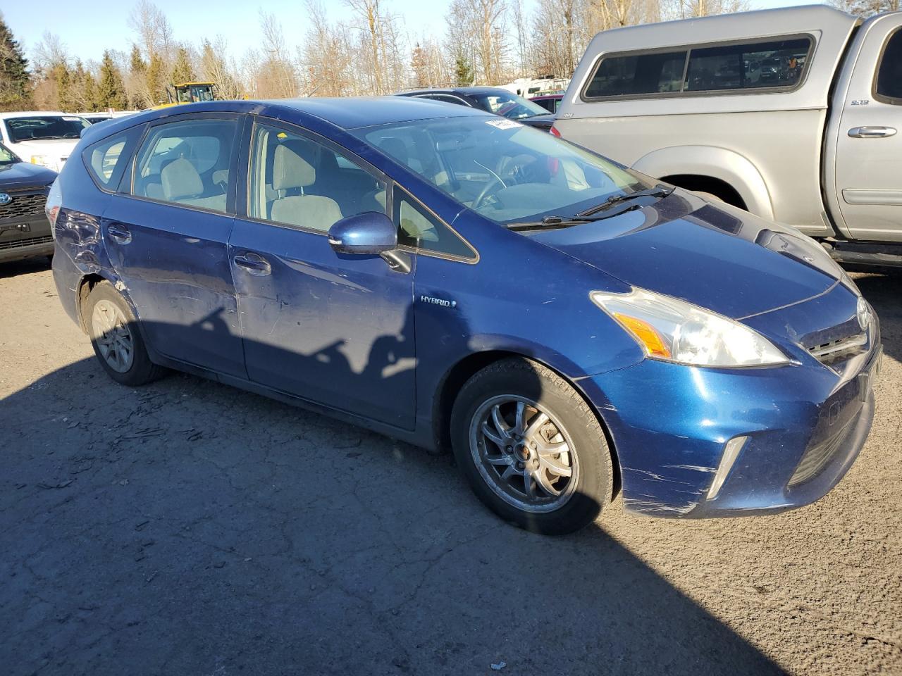 2013 TOYOTA PRIUS V - Image 4