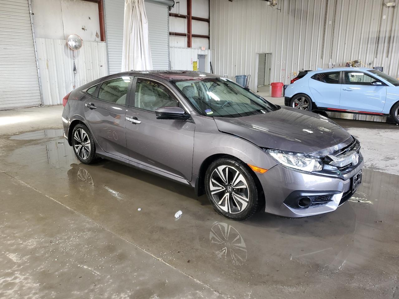 2018 HONDA CIVIC EX - Image 4