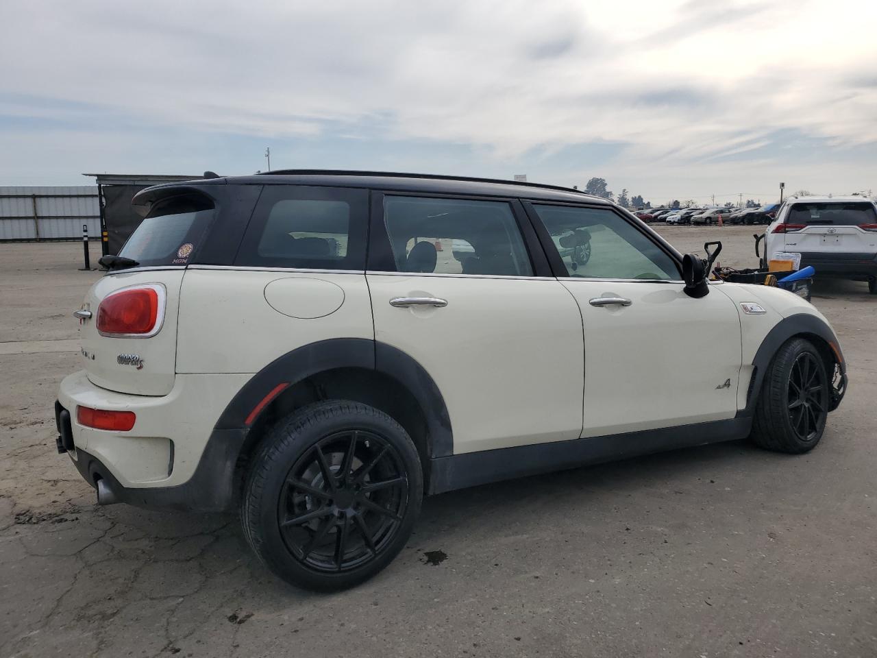 2017 MINI COOPER S C - Image 3