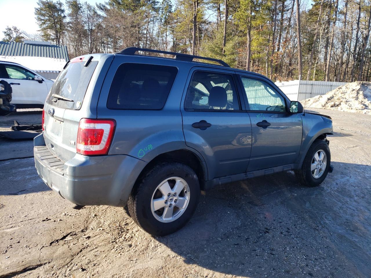 2012 FORD ESCAPE XLT - Фото 3