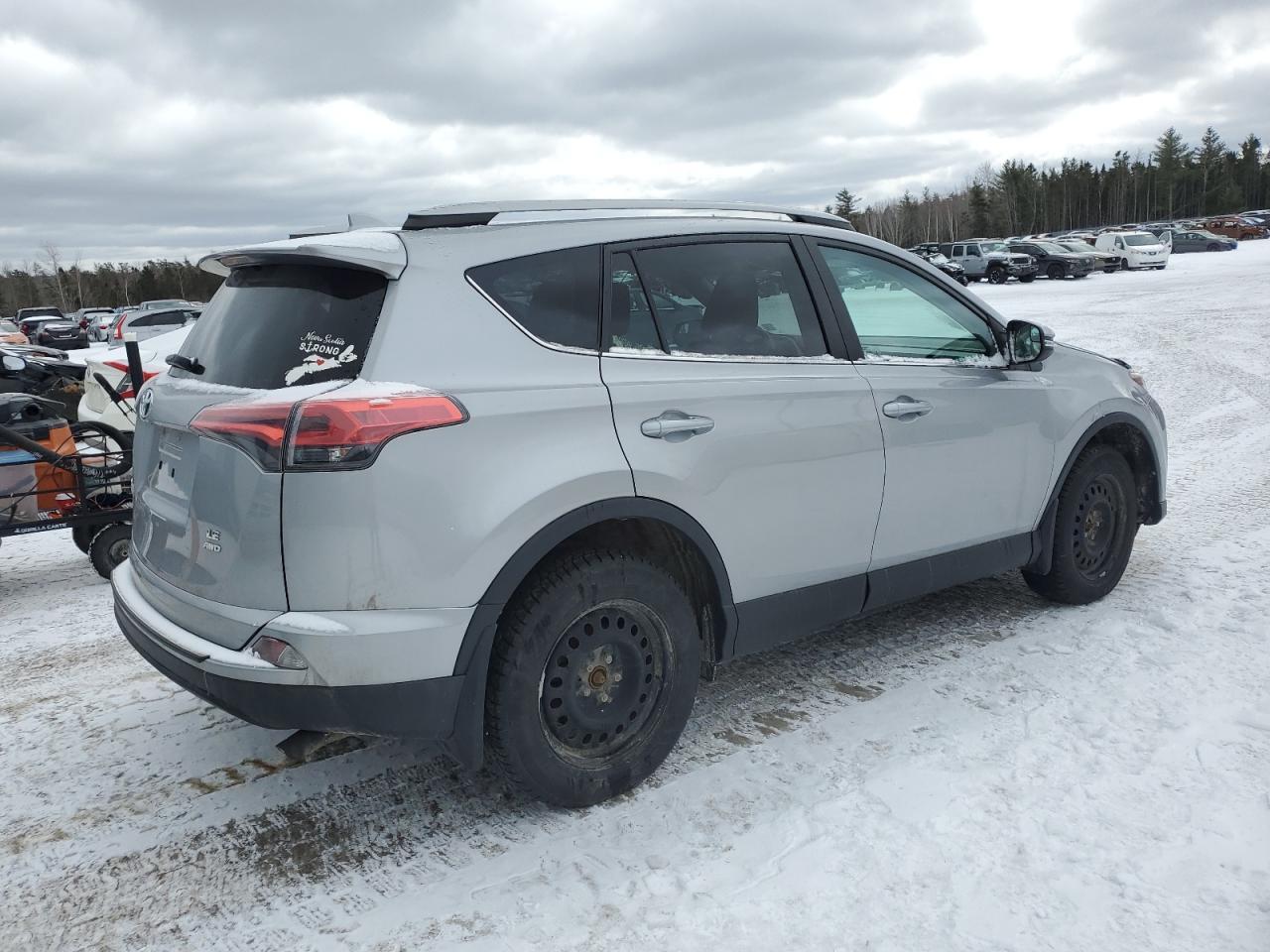 2018 TOYOTA RAV4 LE - Image 3