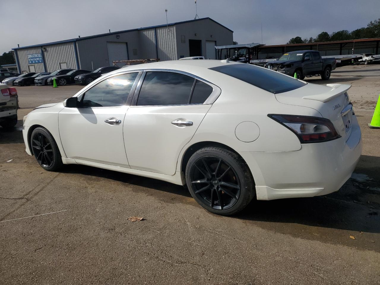 2014 NISSAN MAXIMA S - Image 2