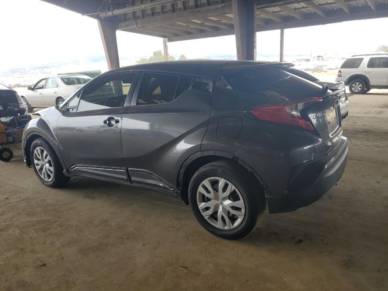 2019 TOYOTA C-HR XLE - Image 2