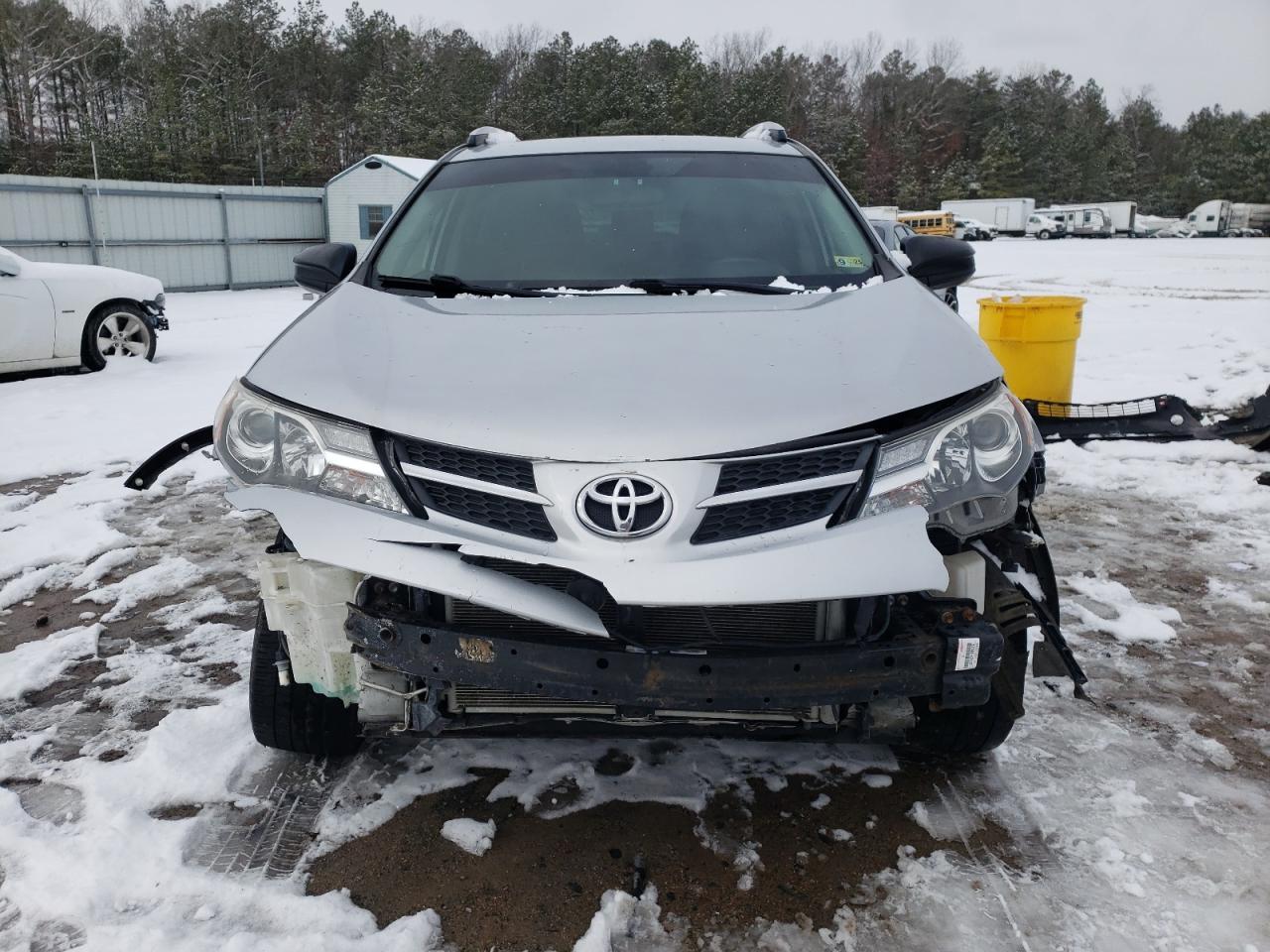 2015 TOYOTA RAV4 LE - Фото 5