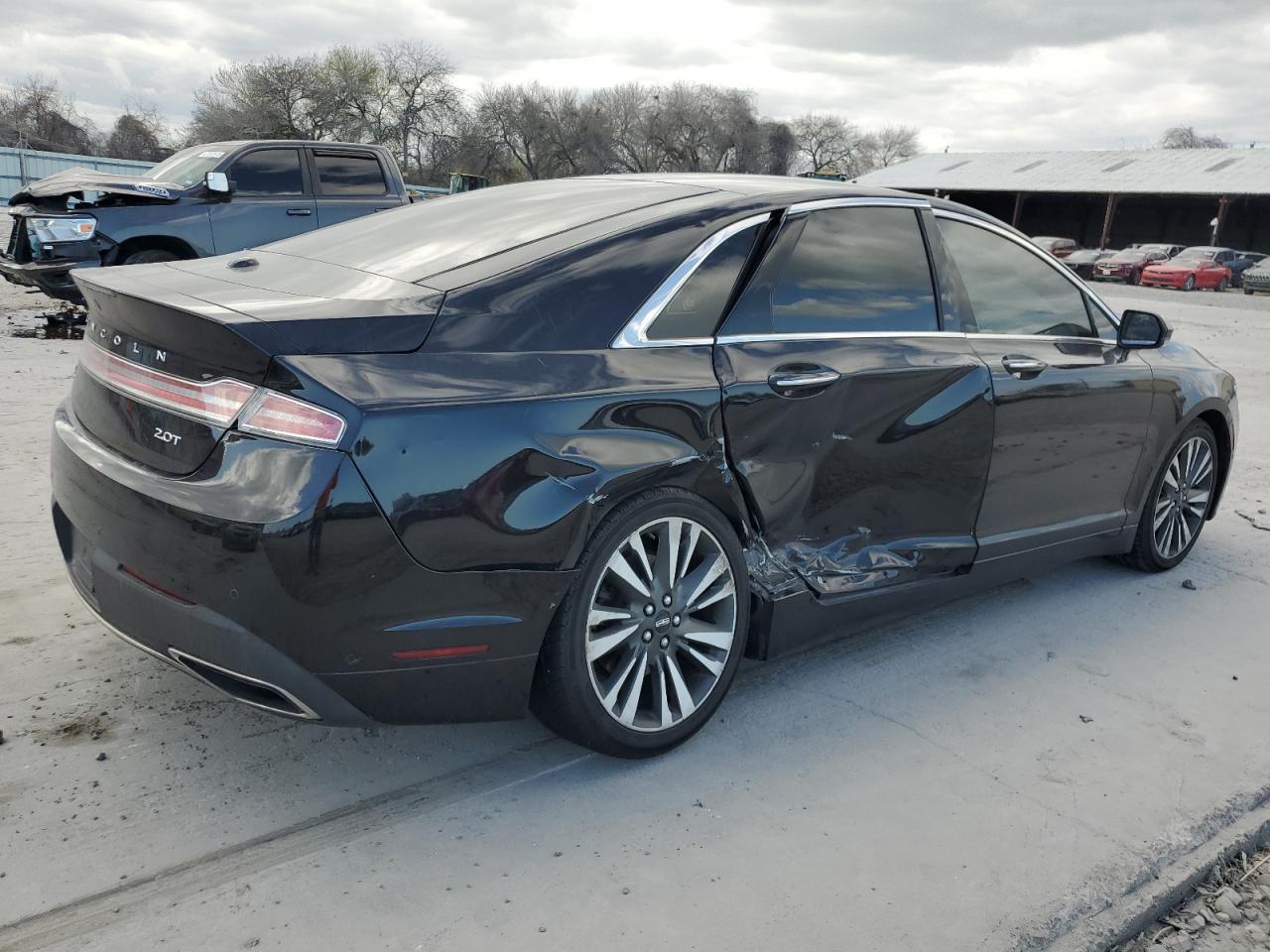 2019 LINCOLN MKZ RESERV - Image 3