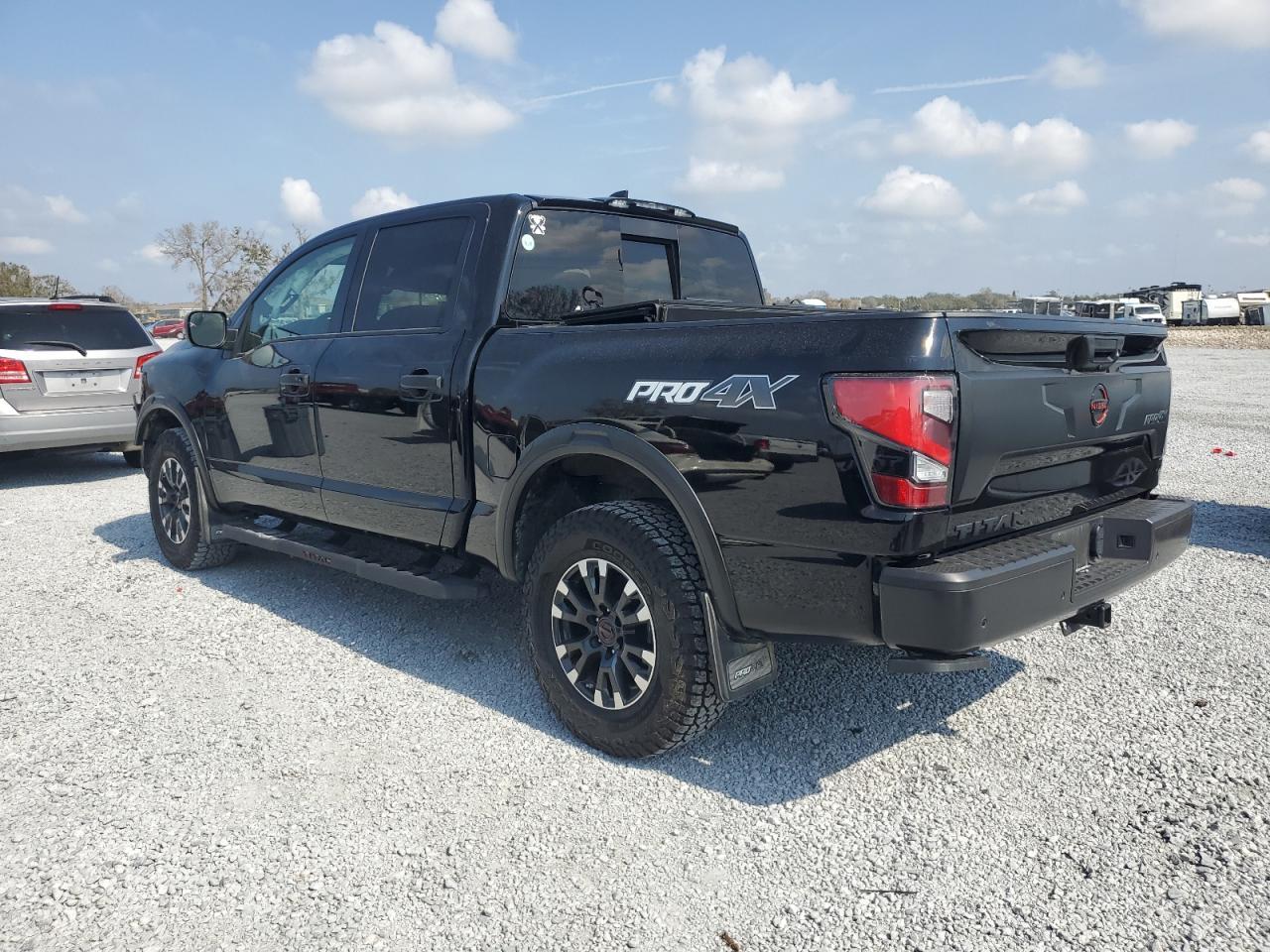 2023 NISSAN TITAN SV - Фото 2