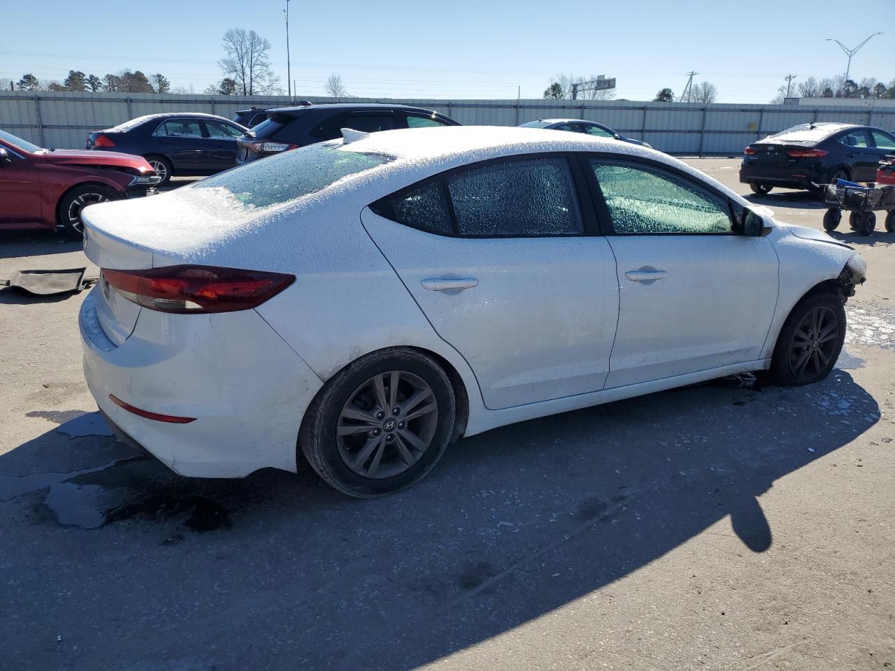 2018 HYUNDAI ELANTRA SE - Image 3