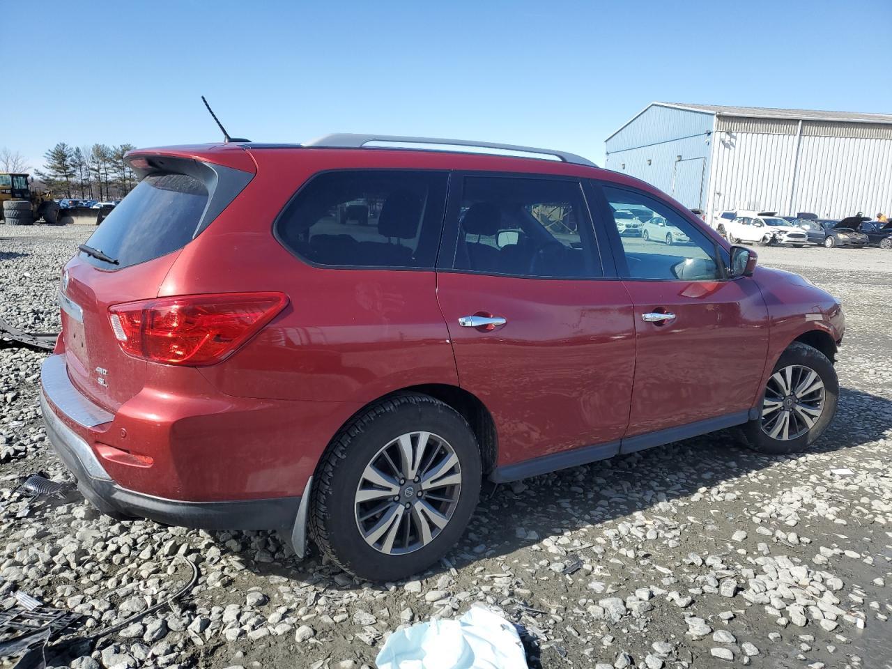 2017 NISSAN PATHFINDER - Фото 3