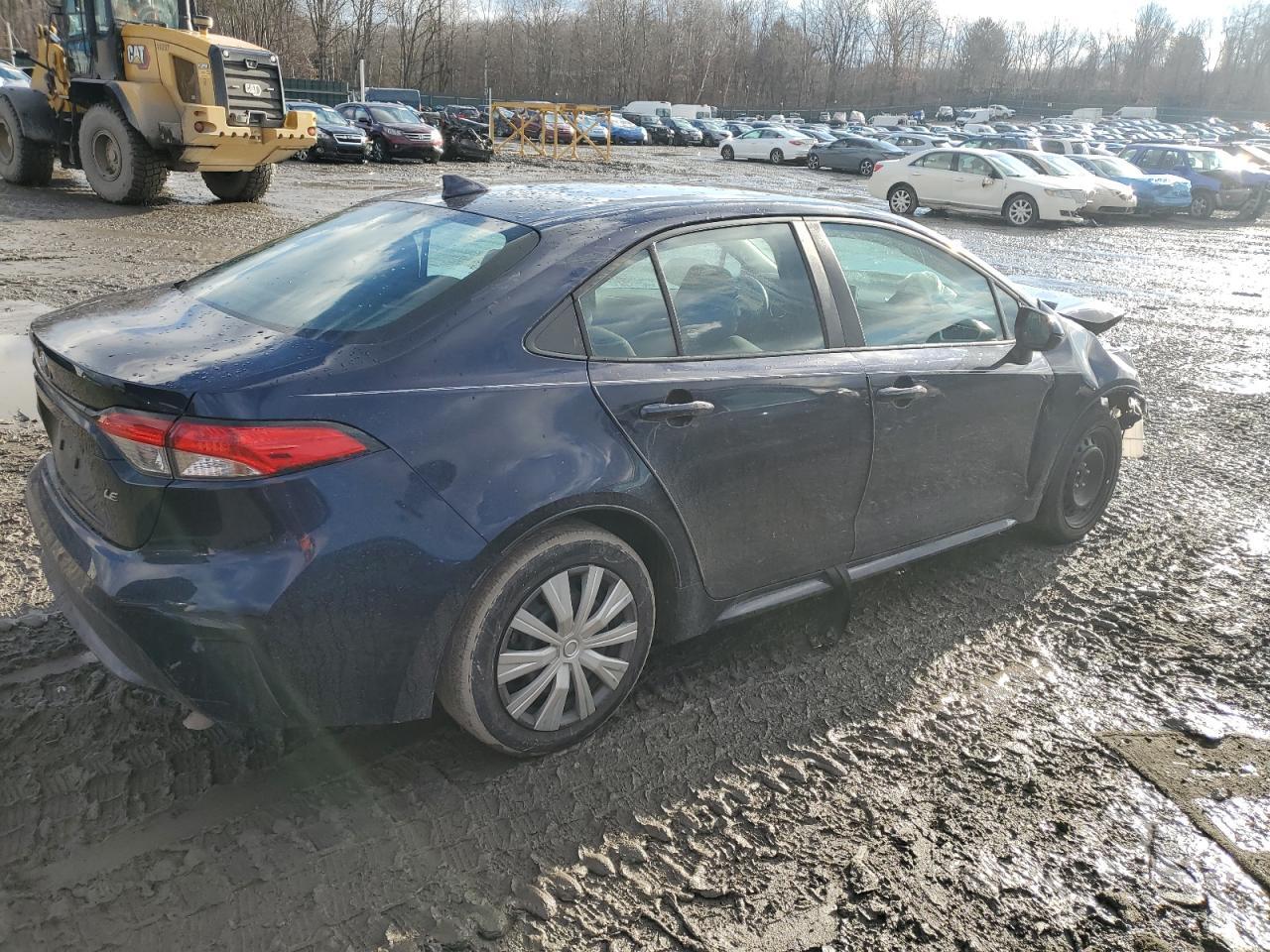 2021 TOYOTA COROLLA LE - Фото 3