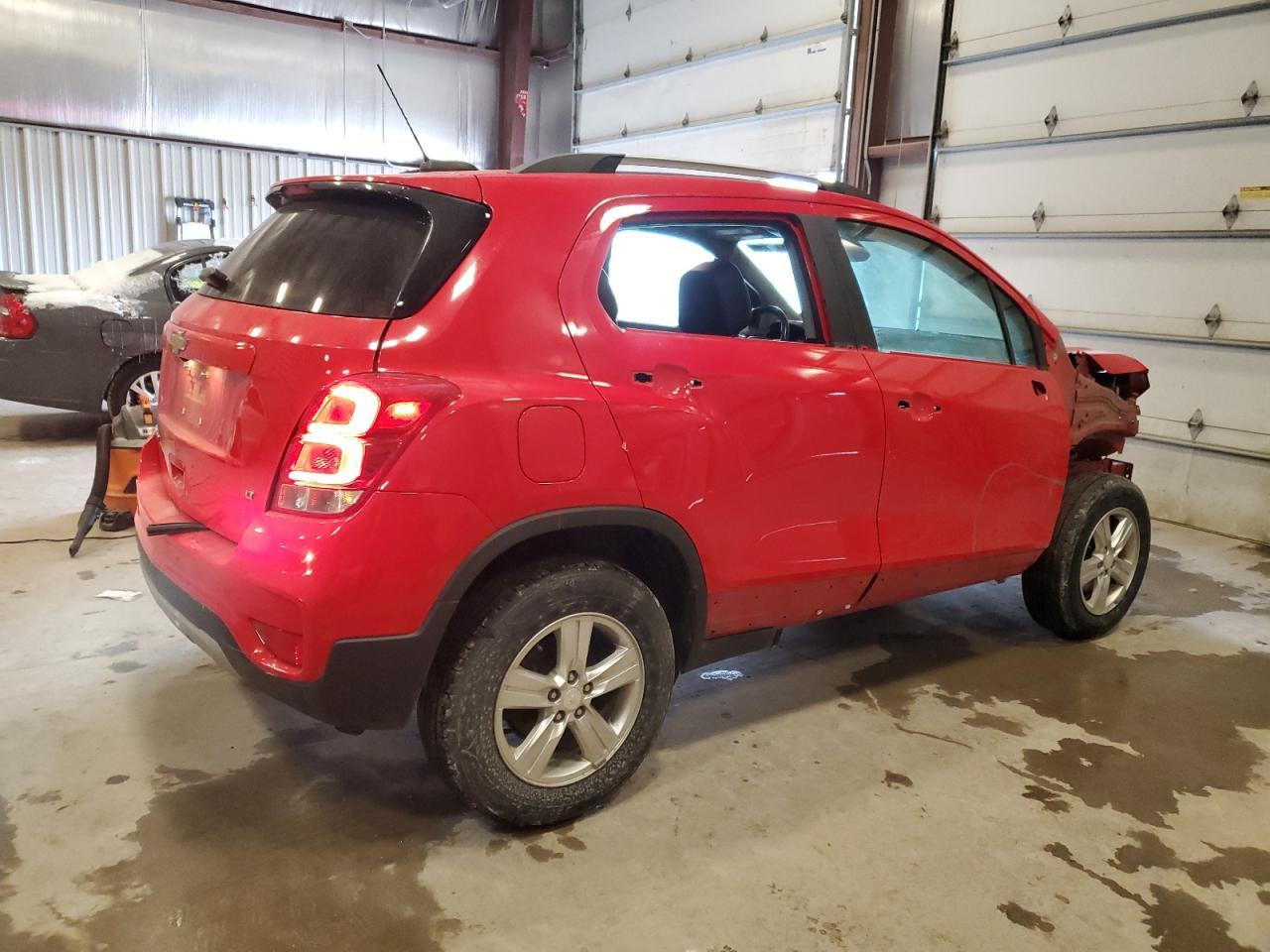 2018 CHEVROLET TRAX 1LT - Фото 3