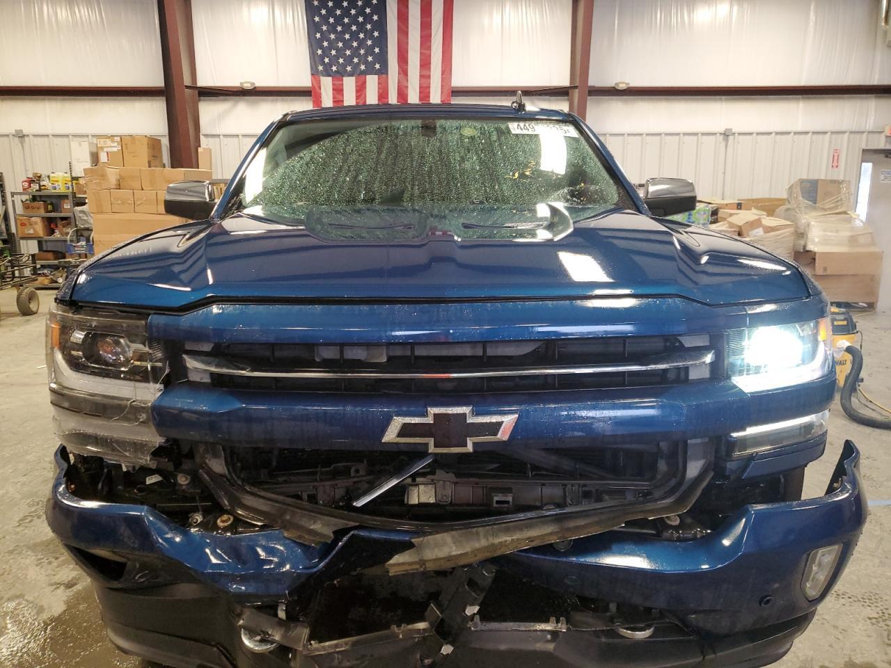 2017 CHEVROLET SILVERADO - Фото 5