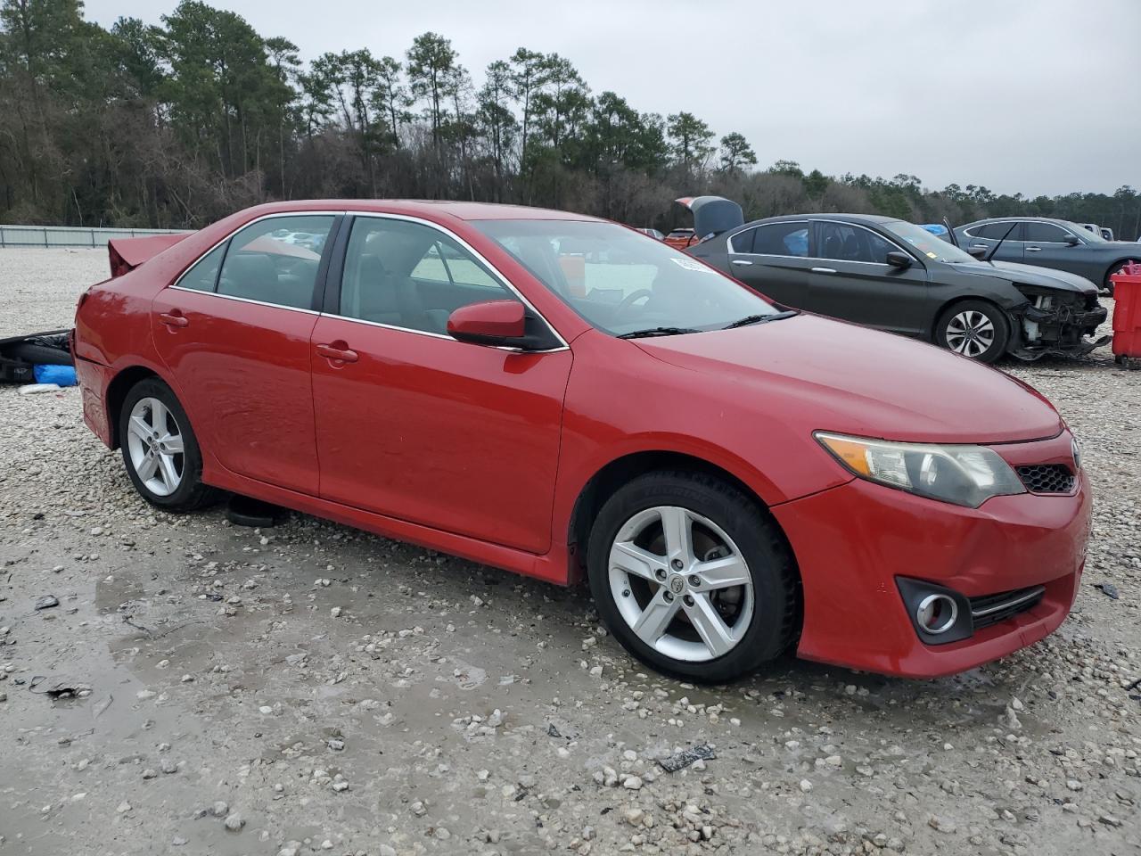 2014 TOYOTA CAMRY L - Фото 4