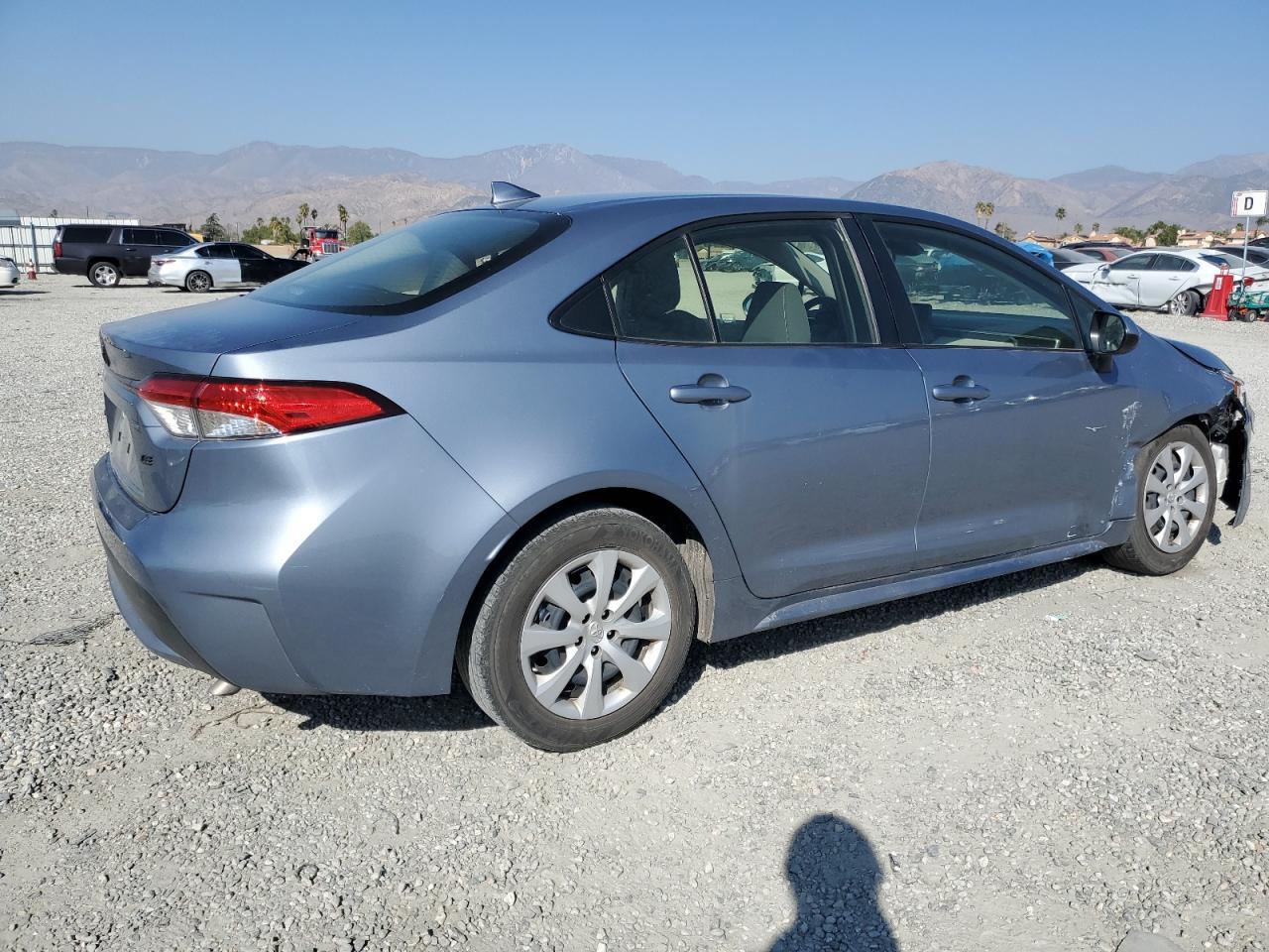 2022 TOYOTA COROLLA LE - Фото 3