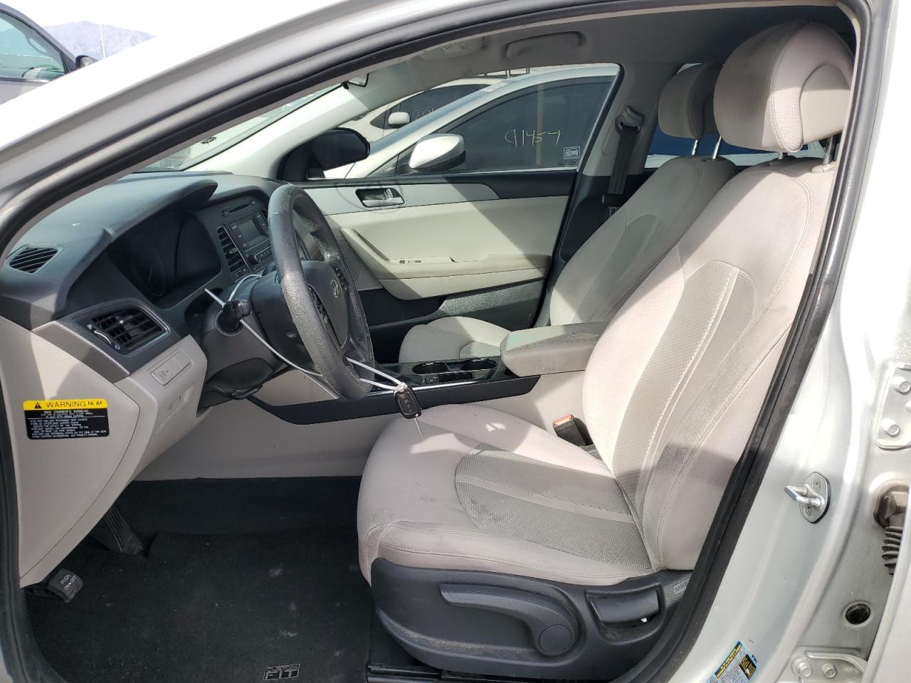 2017 HYUNDAI SONATA SE - Фото 7