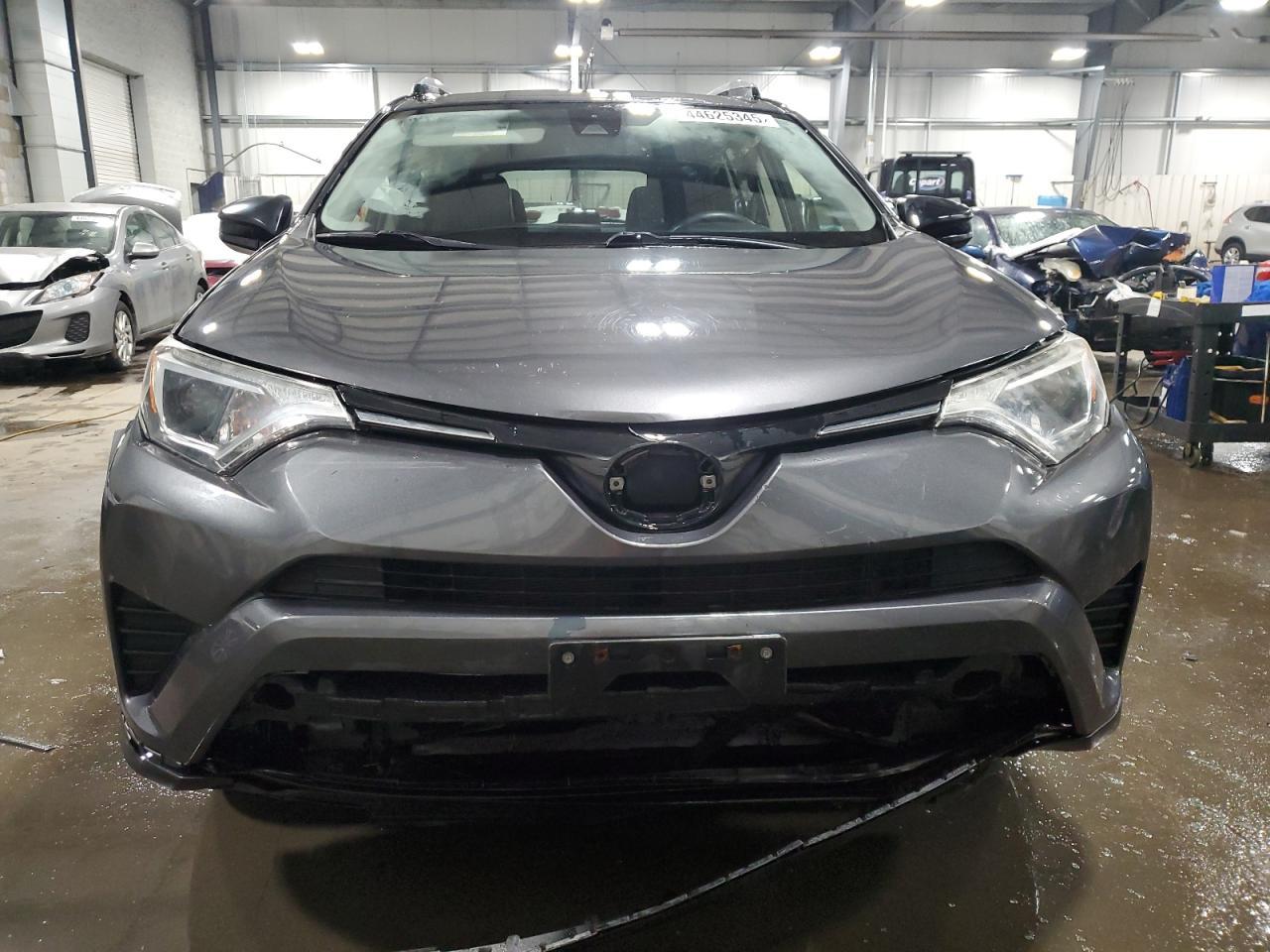 2017 TOYOTA RAV4 LE - Image 5