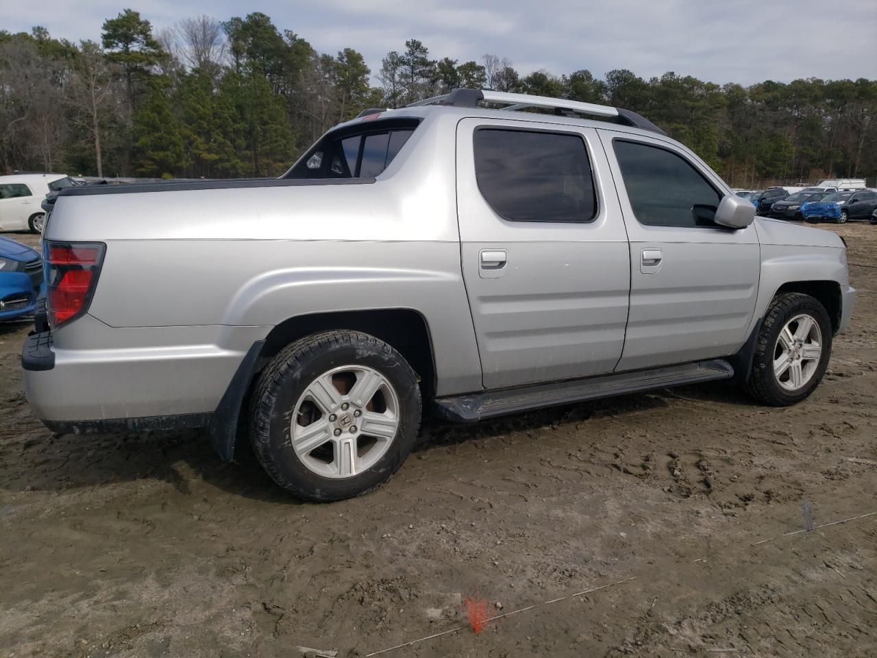 2013 HONDA RIDGELINE - Фото 3