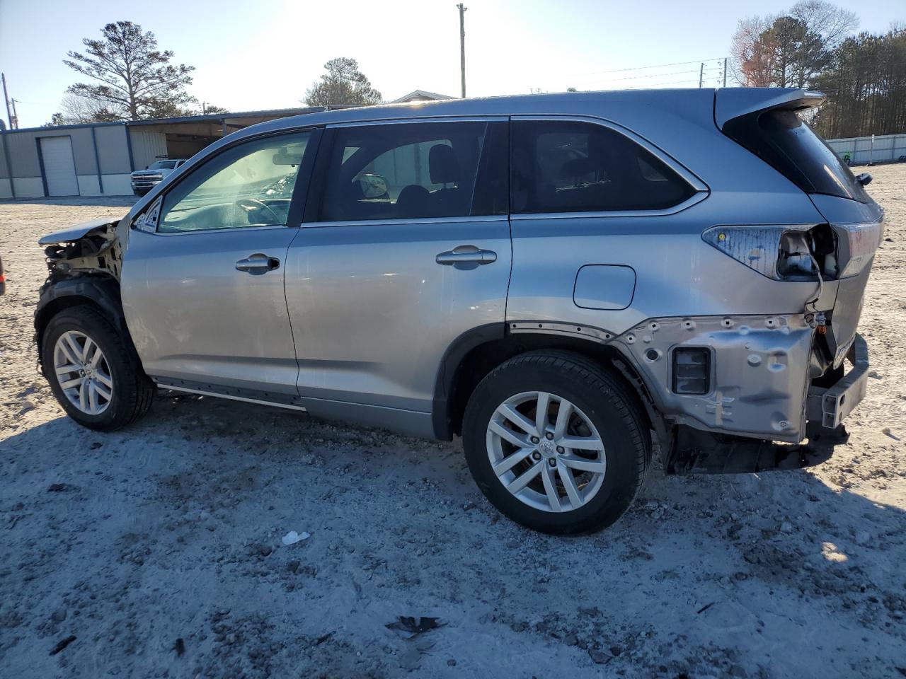 2015 TOYOTA HIGHLANDER - Фото 2