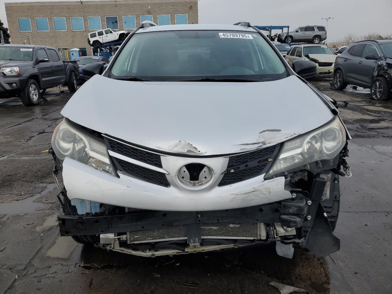 2015 TOYOTA RAV4 LE - Фото 5
