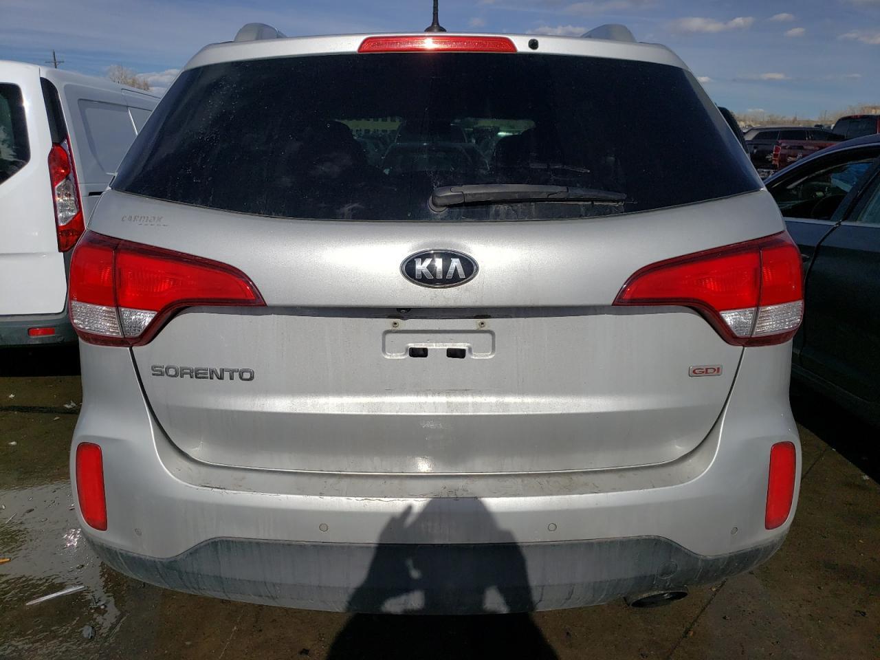 2015 KIA SORENTO LX - Image 6