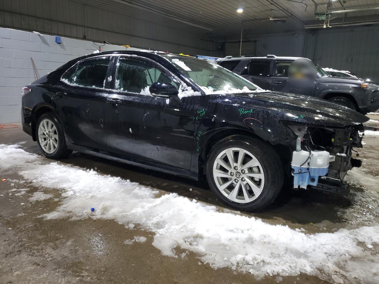 2023 TOYOTA CAMRY LE - Фото 4