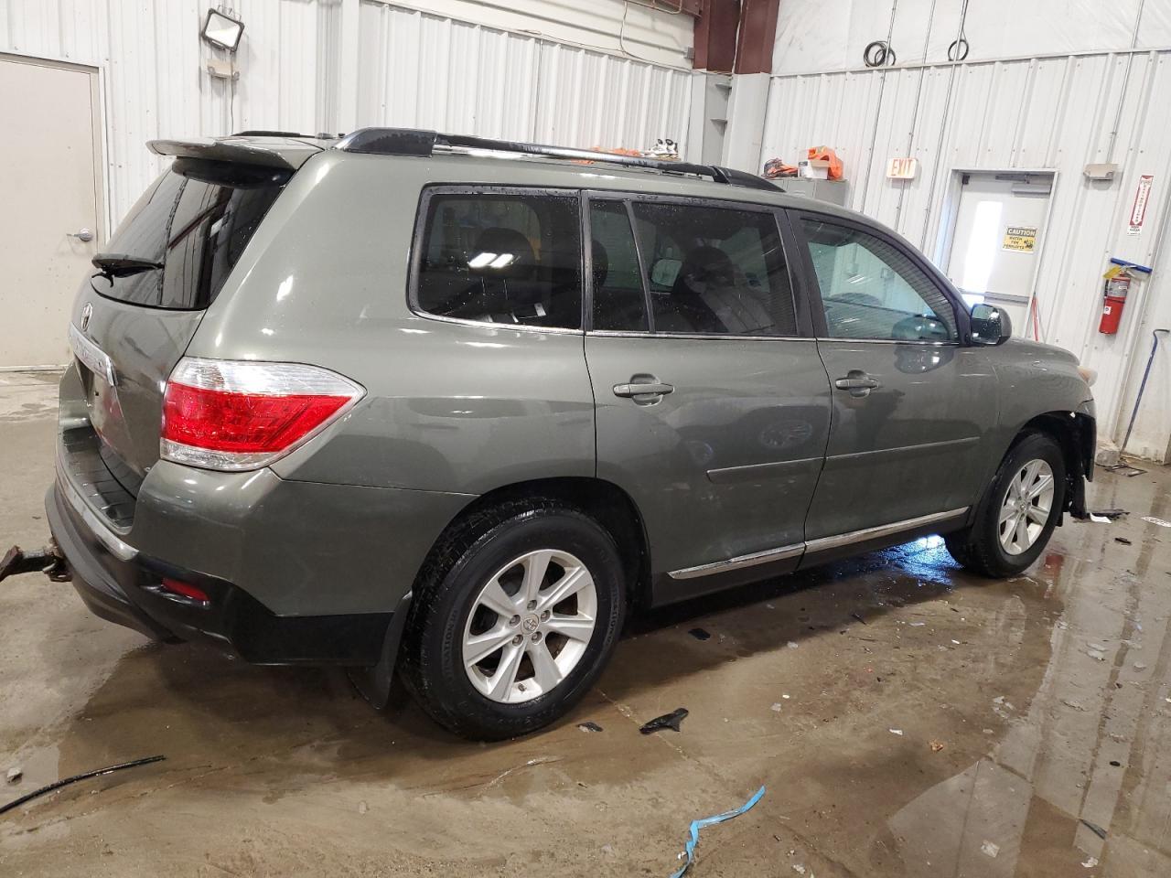2011 TOYOTA HIGHLANDER - Фото 3