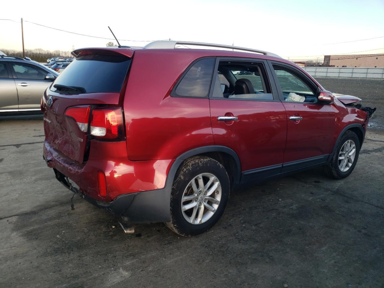 2014 KIA SORENTO LX - Image 3